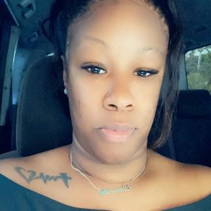 Meet your Posher, Megon